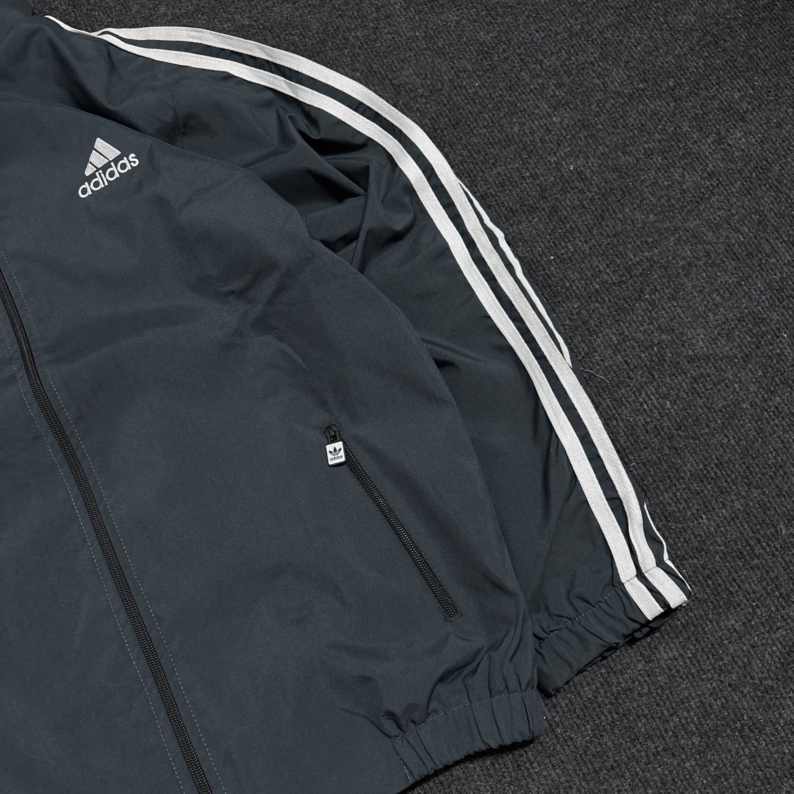 ADIDS DARK GREY JCKT