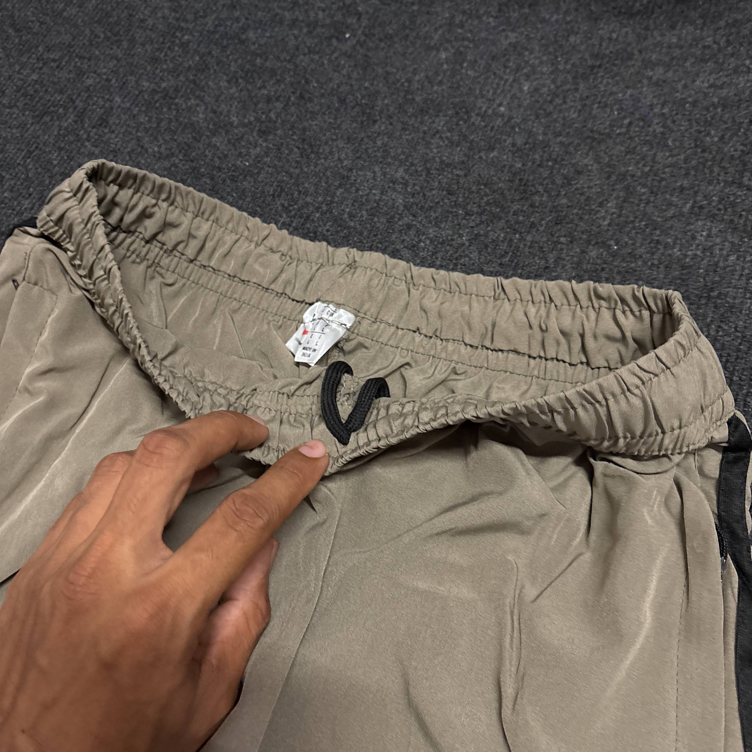 NIKE TRACK PANT