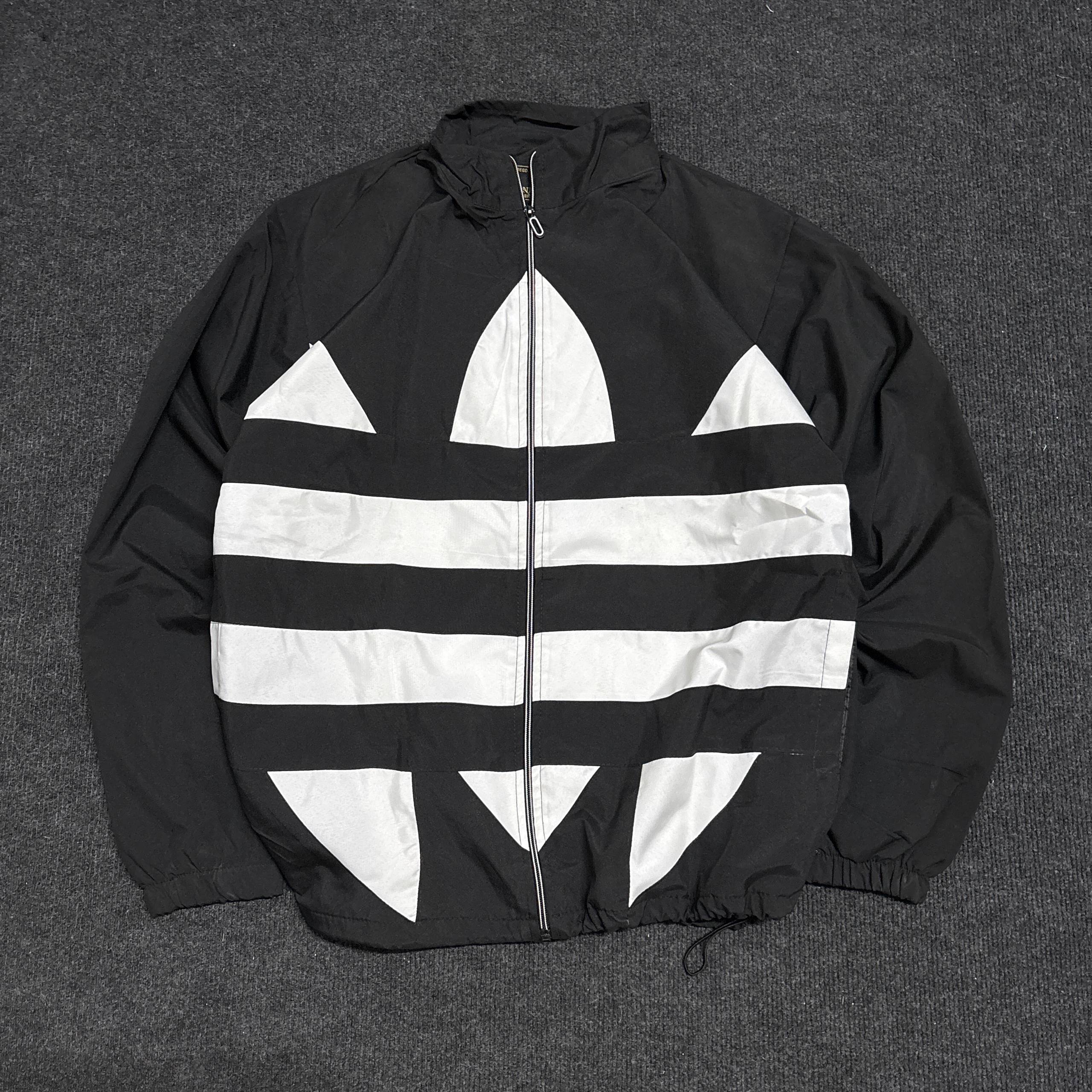 BLACK JACKET