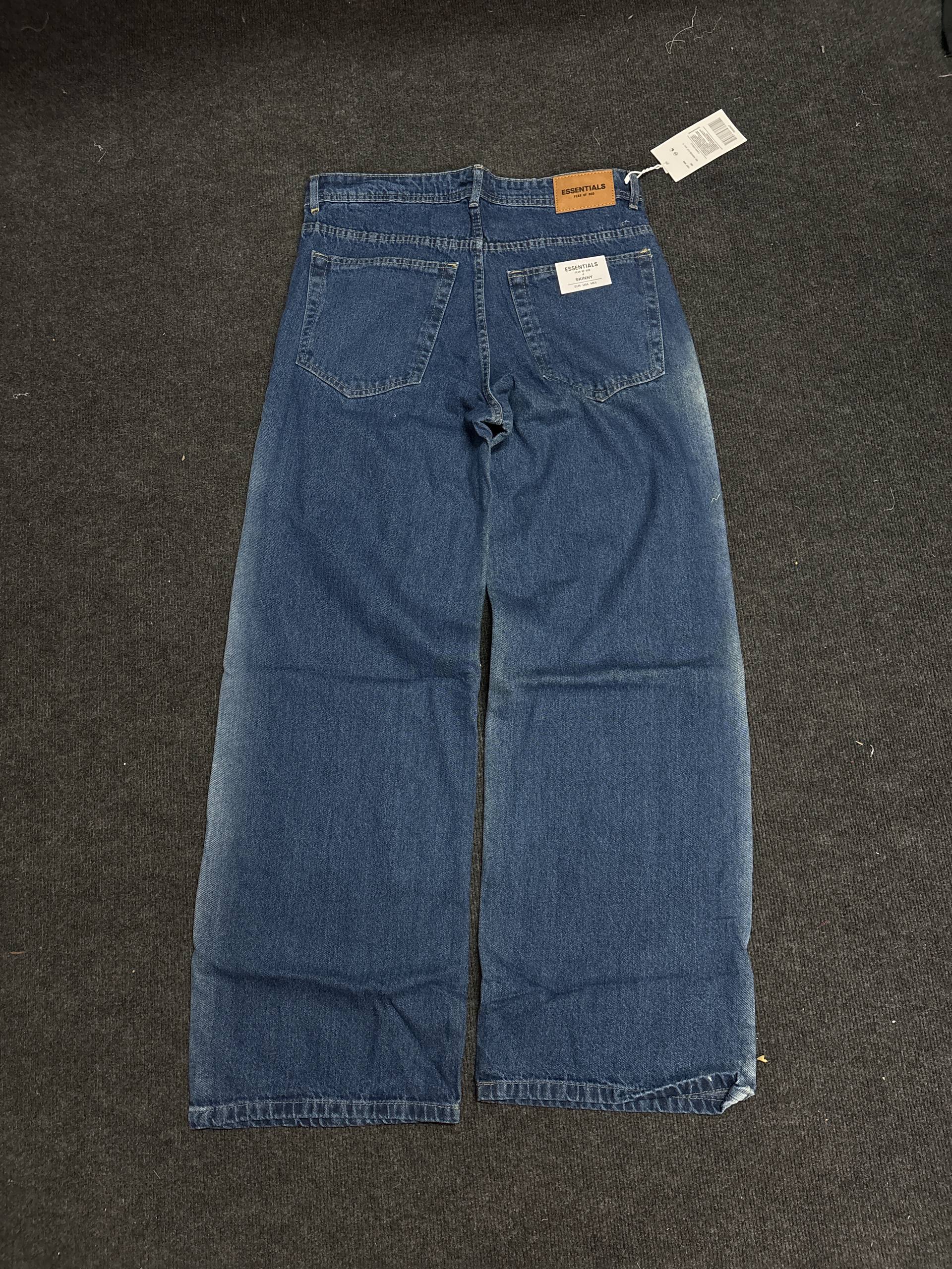 VINTAGE SHADED DENIM
