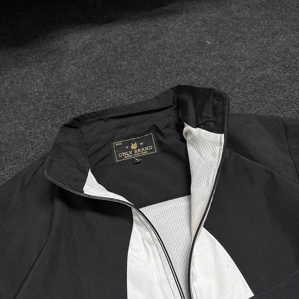BLACK JACKET