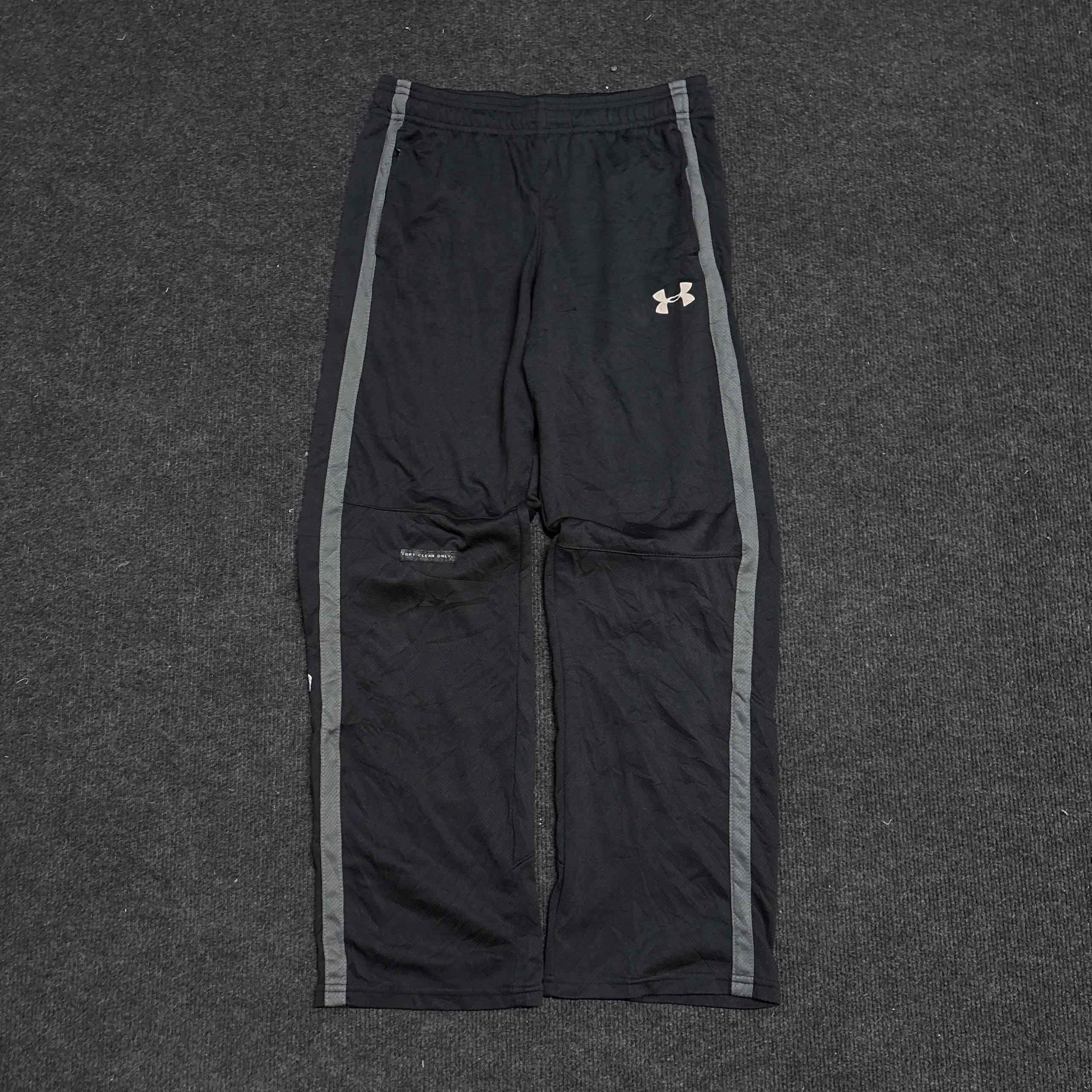UA BLACK TRACK