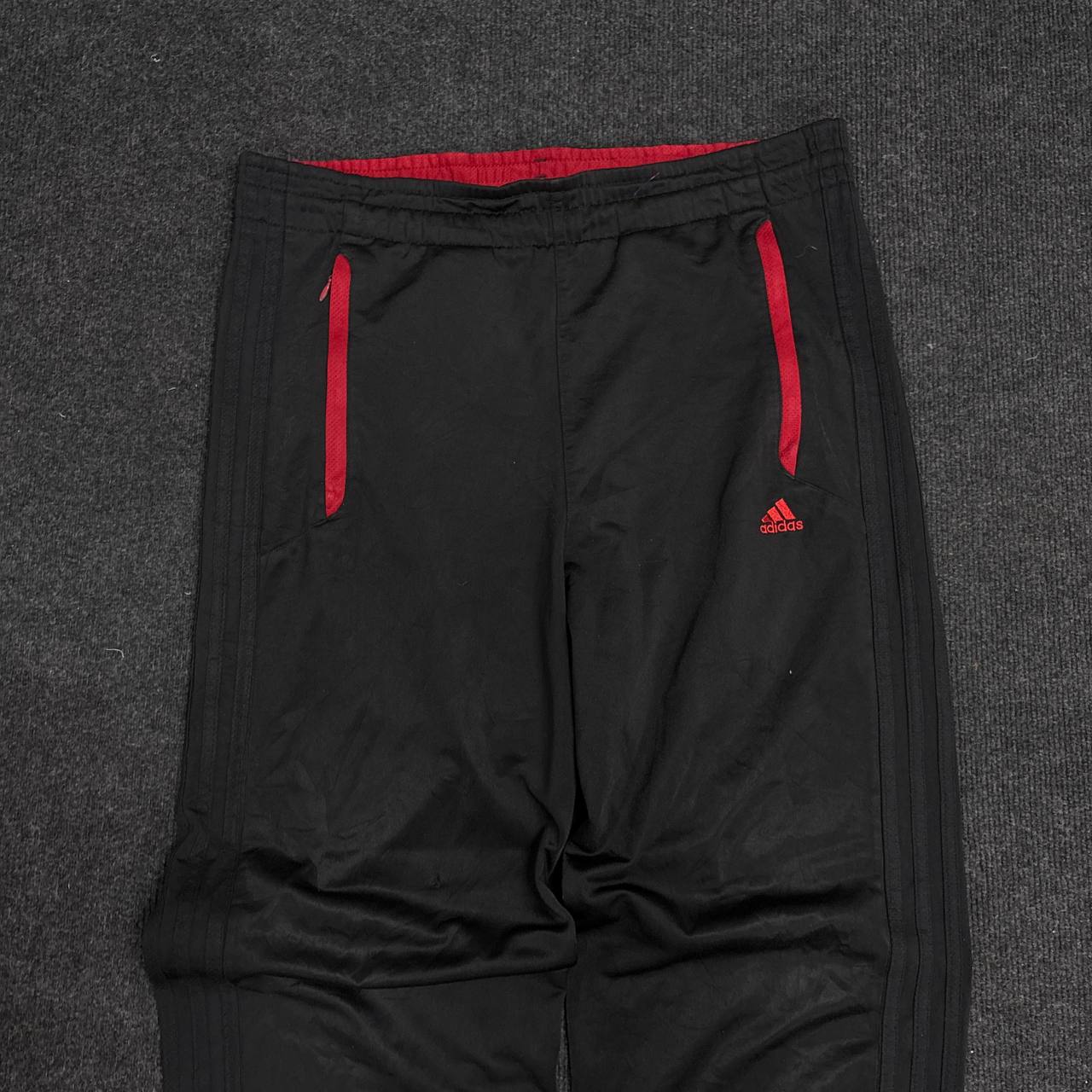 ADIDS BLACK TRACK