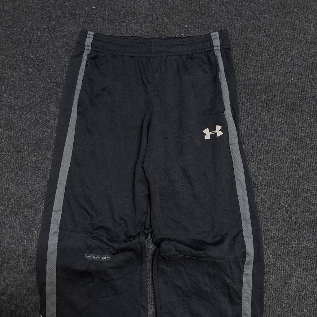 UA BLACK TRACK