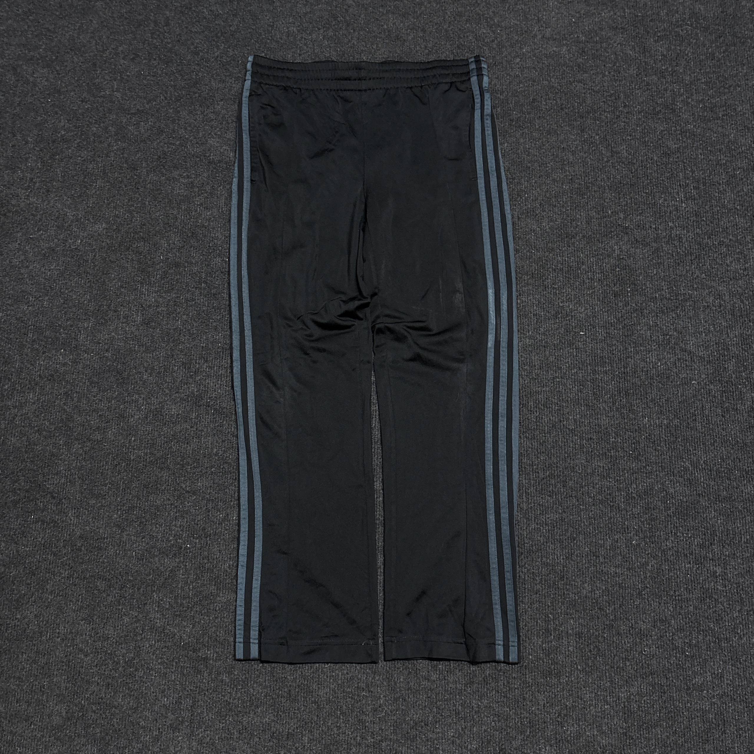 ADIDS BLACK TRACKPANT