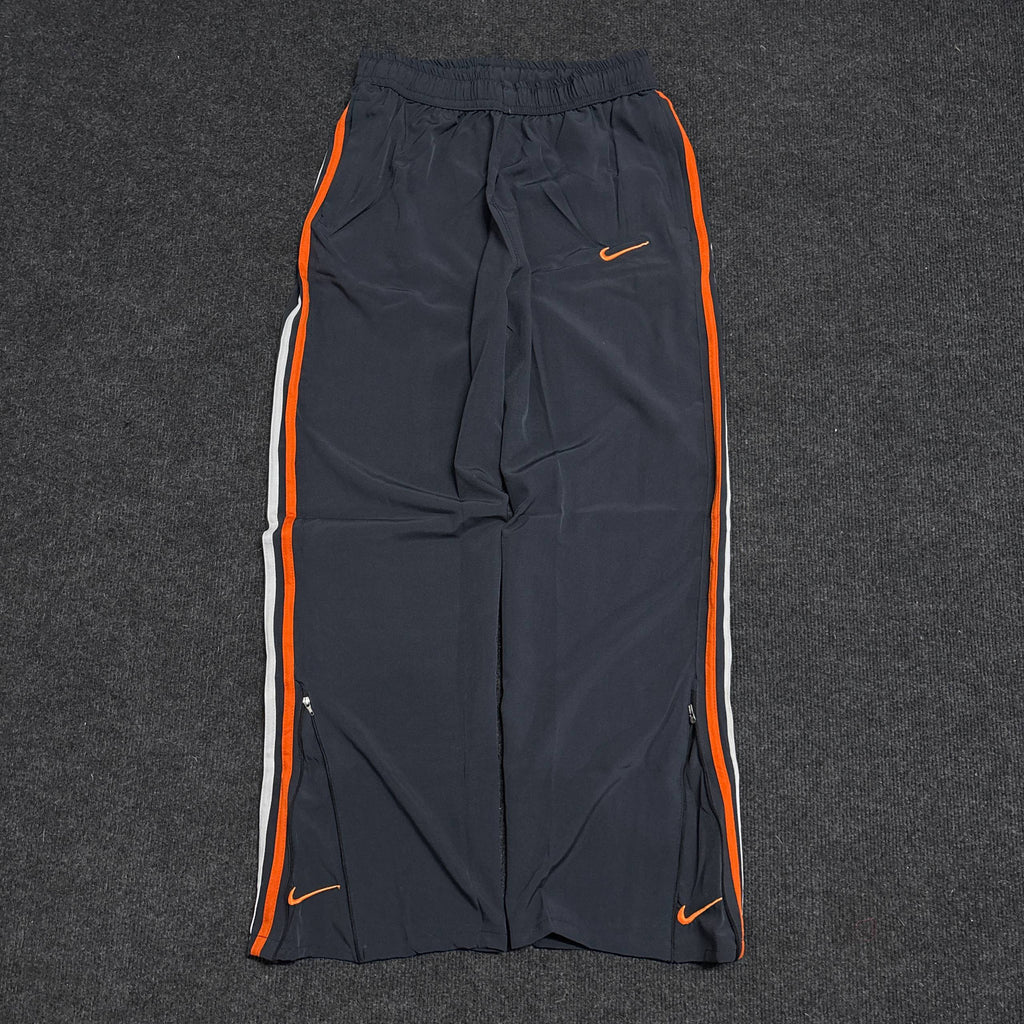 BLUE NIKE TRACK