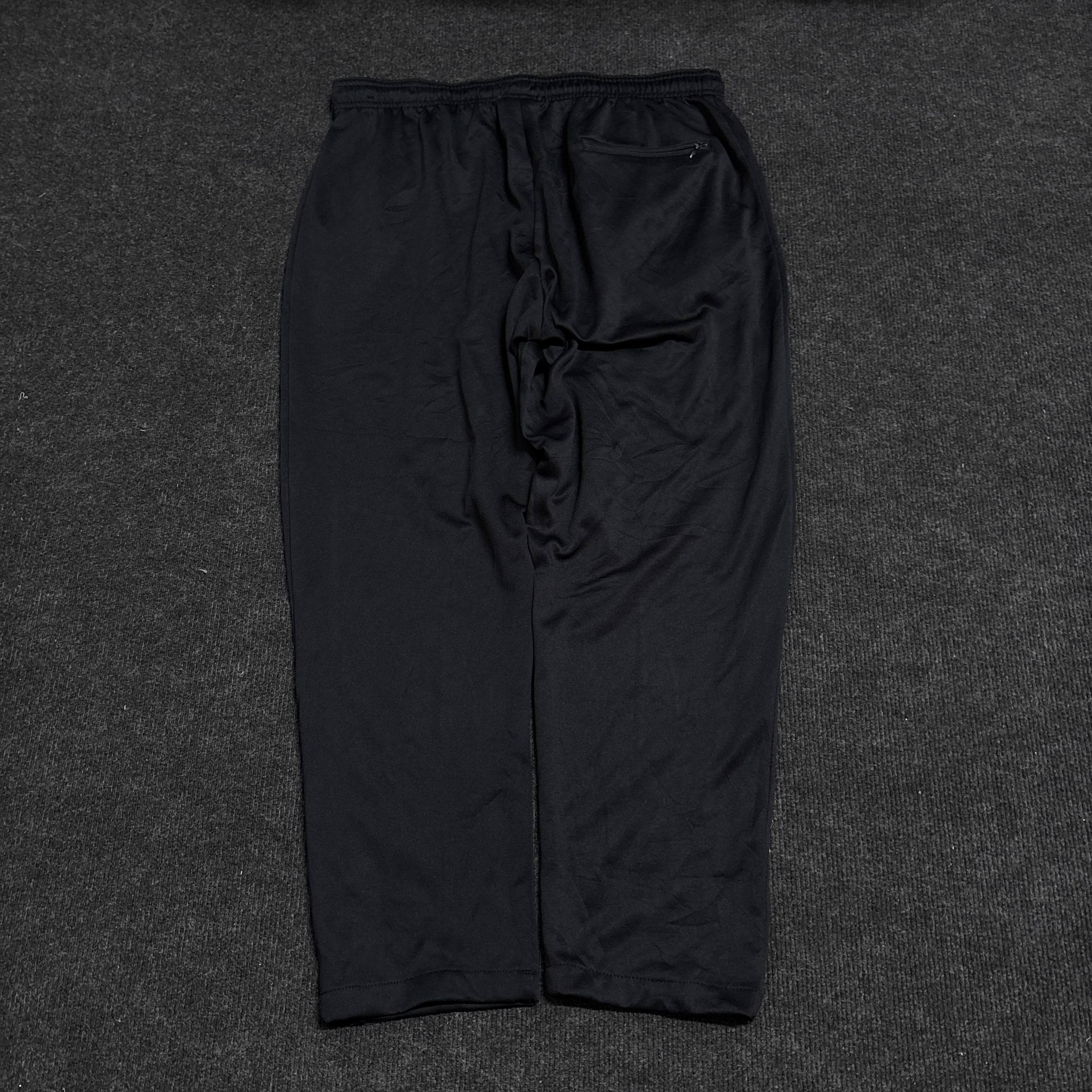 Avlnche black track pant
