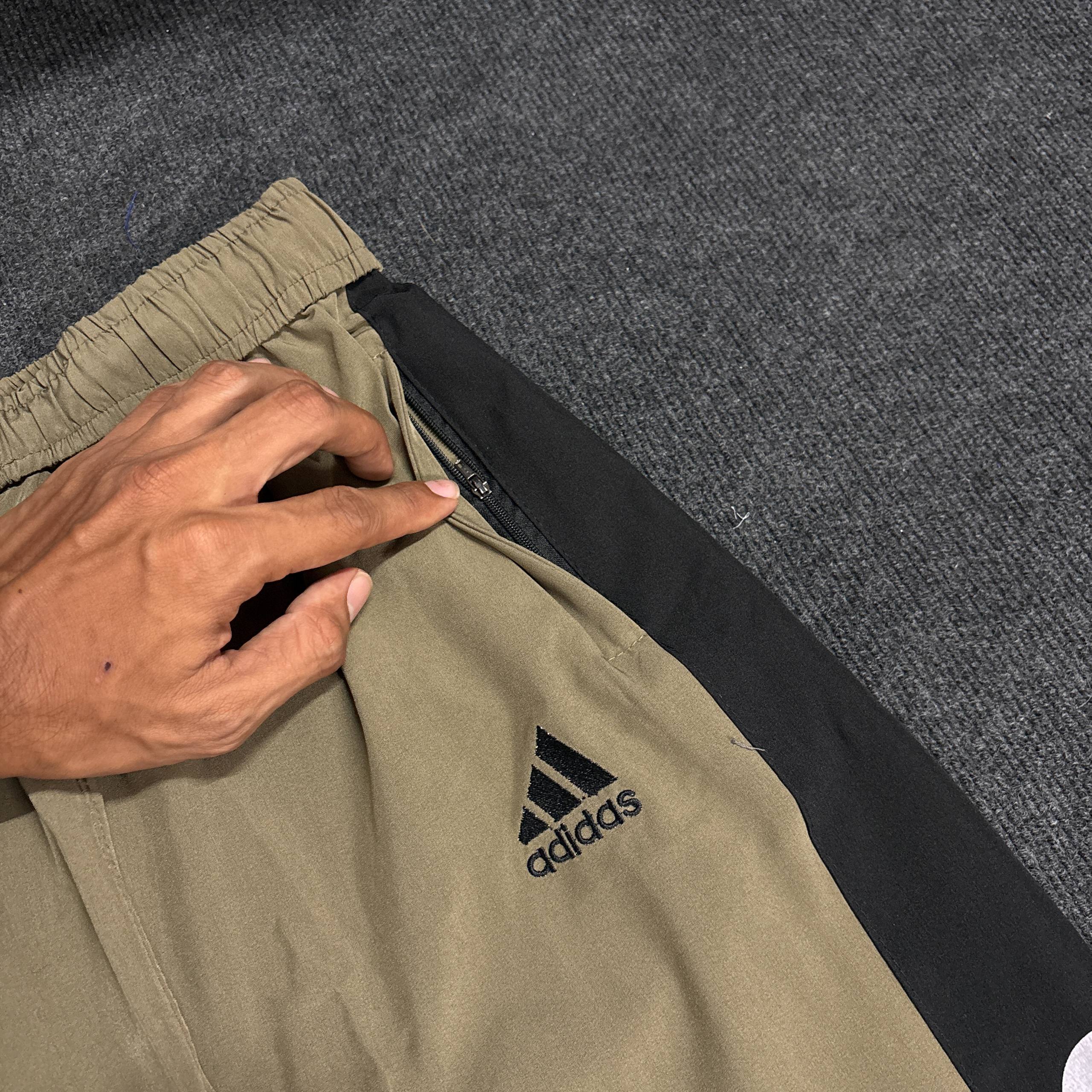 ADIDAS KHAKI BLACK TRACK